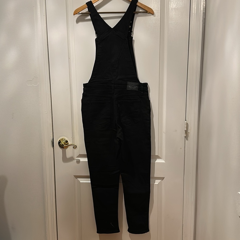 Levi’s - Picture 3 of 4